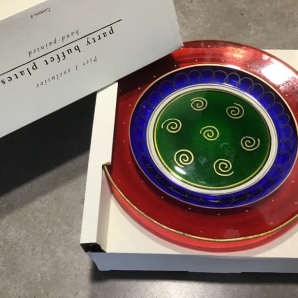 4 Glass Red & Green & Blue Plates - Picture 1 of 5